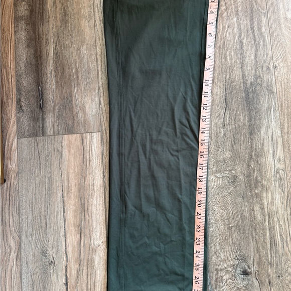 lululemon athletica Ready to Rulu Straight Leg Pant - Picture 3 of 6